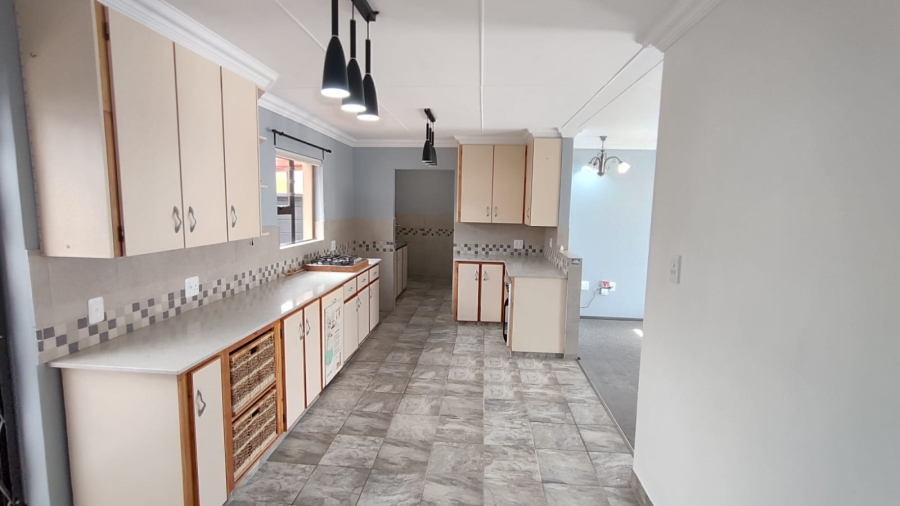 2 Bedroom Property for Sale in Stilbaai Wes Western Cape